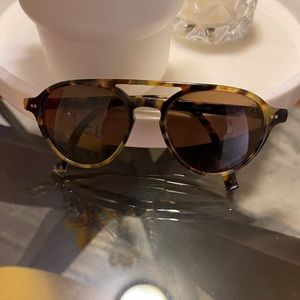 JOHN VARVATOS V603 Honey tortoise Polarized Lens Sunglasses